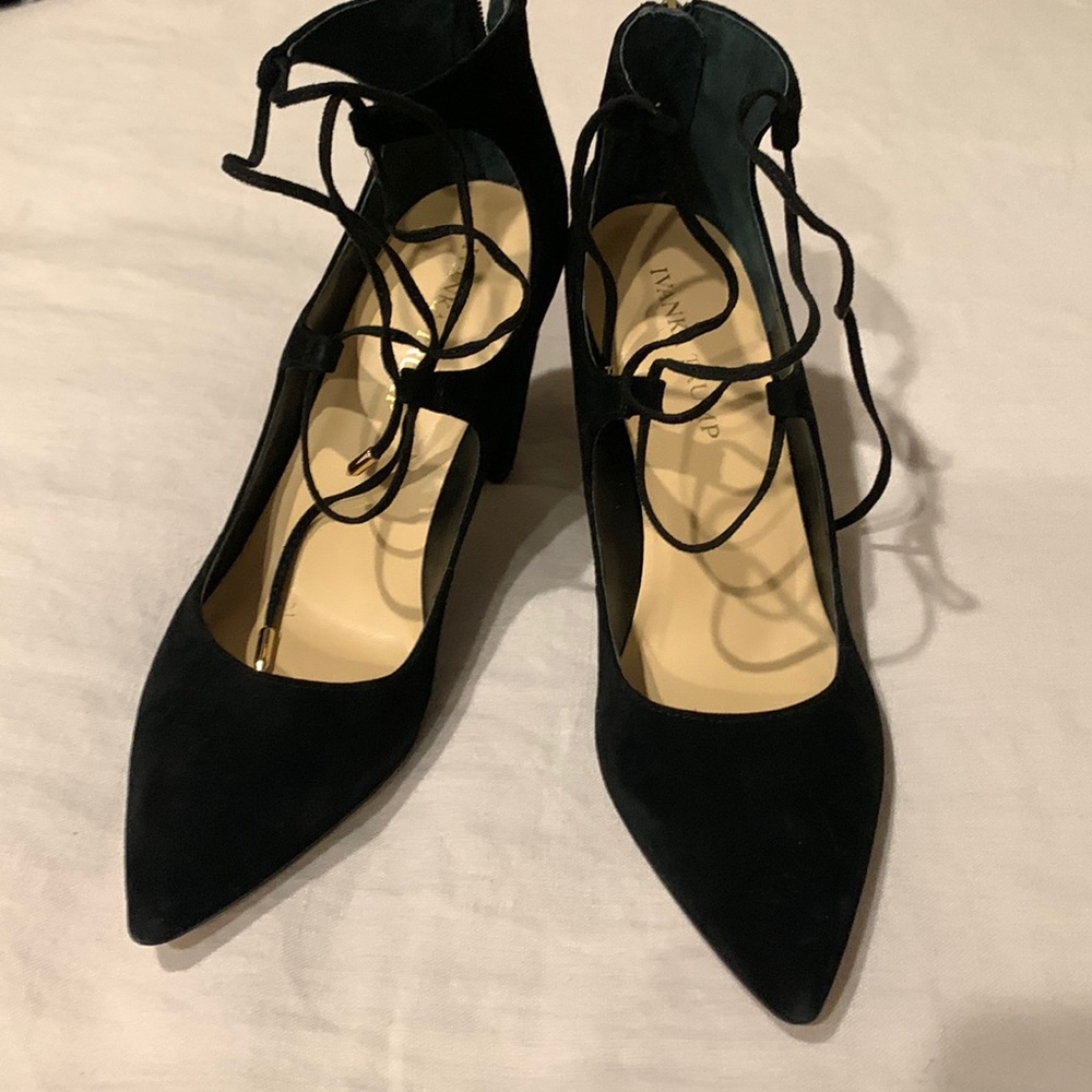 Suede closed toe pumps
